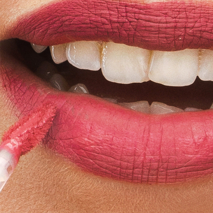 RYBELLA Matt Liquid Lip Color Rossetto Liquido N° 07 - TRUE RED 4.5ml