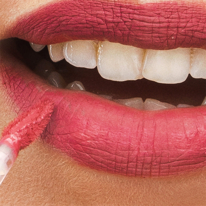 RYBELLA Matt Liquid Lip Color Rossetto Liquido N° 01 - PEACKY NUDE 4.5ml